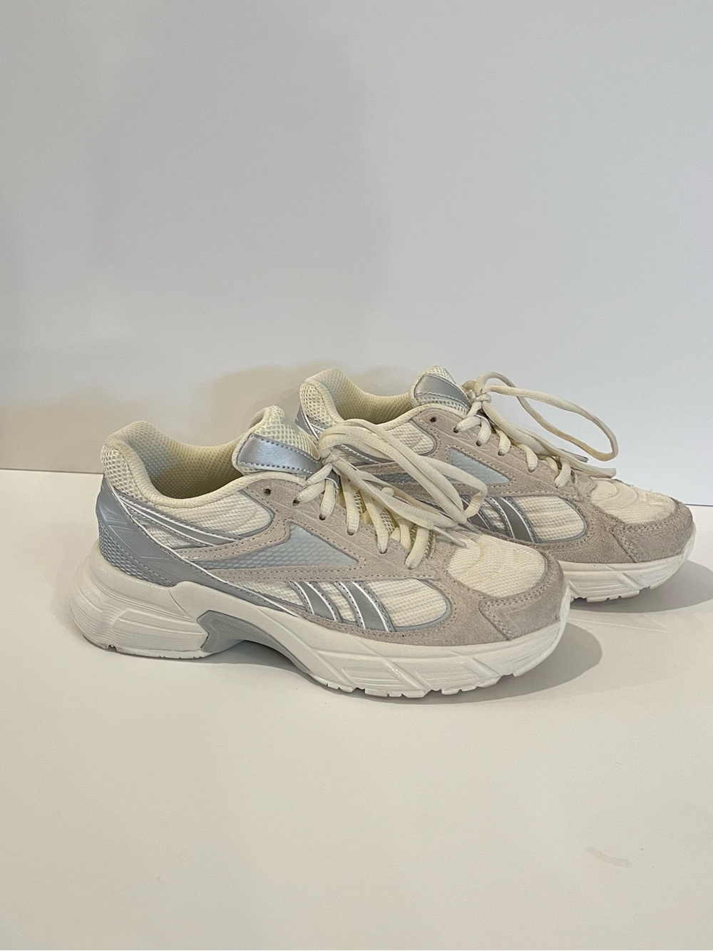 Reebok Chunky Lace-Up Women's Sneakers in Cream and Silver